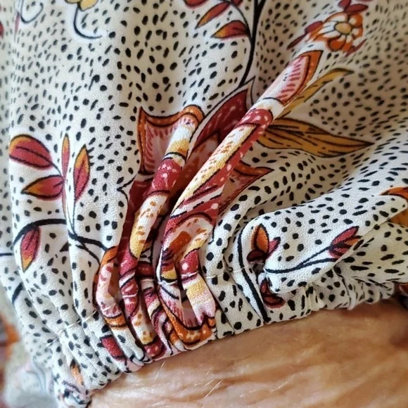 Philosophy tan floral print top elastic baloon long sleeve Size XL - Picture 8 of 11